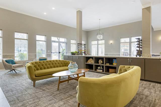 La Veranda At Polly Lane Apartments